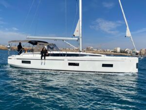 Bavaria C42