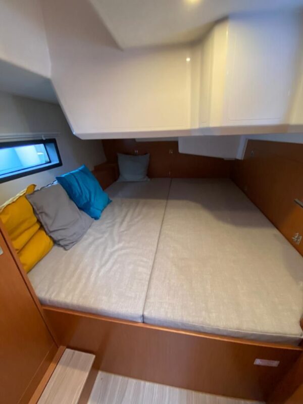 Bavaria C42 - Imagen 8